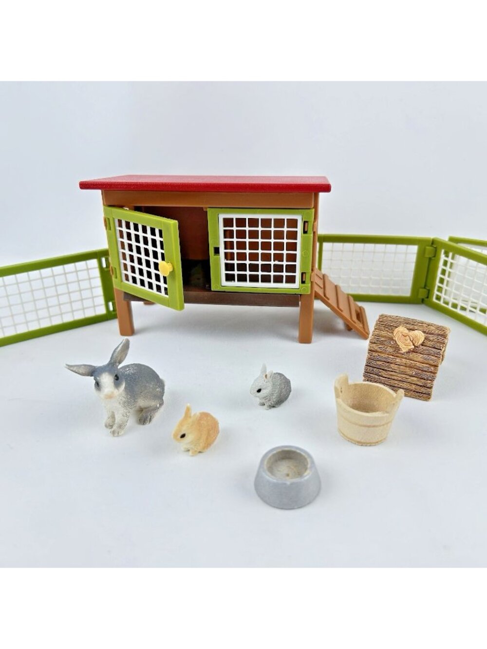 Schleich Rabbit Hutch and Bunnies